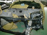 フロントフレーム修正後の車体